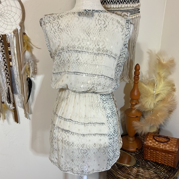 Ruffled Snakeskin Chiffon Top with Elastic waist by Casting/ Medium - Picture 6 of 8